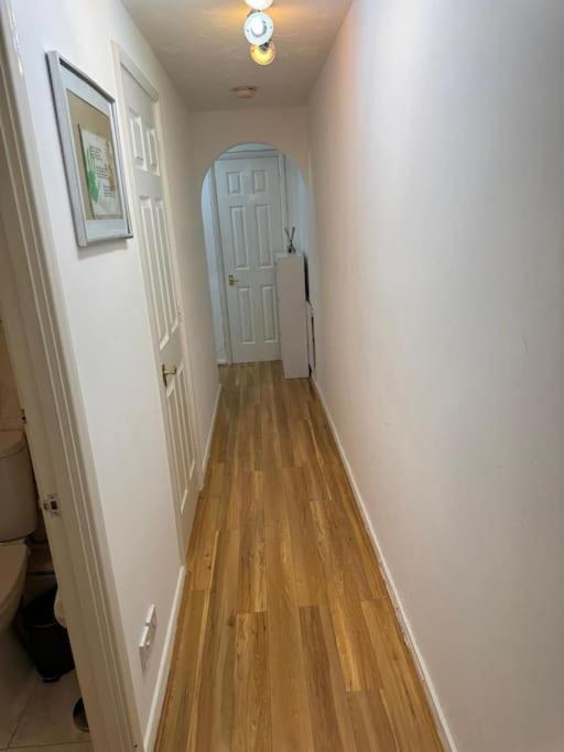A Cozy Apartment In Barking 巴尔金 外观 照片